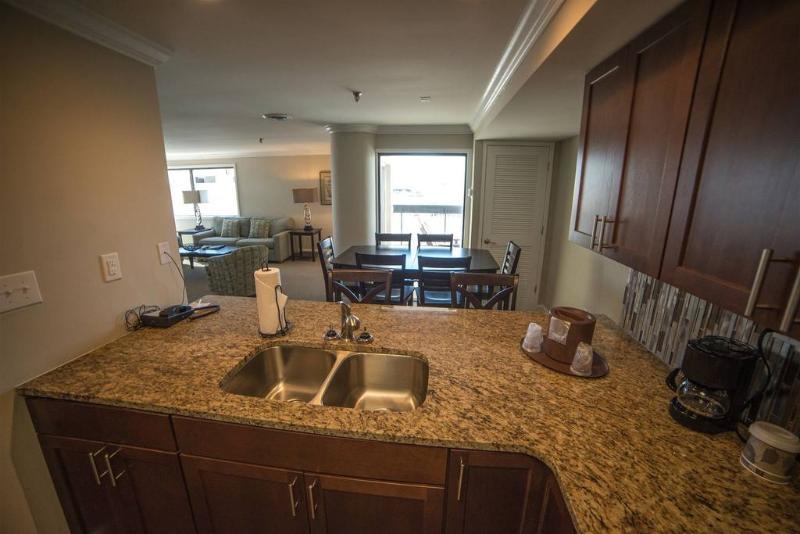 Bask Hotel At Big Rock Landing Morehead City Exterior photo